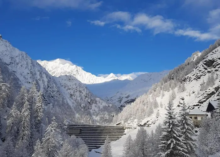 Chalet Caldo & Accogliente A Cheggio 