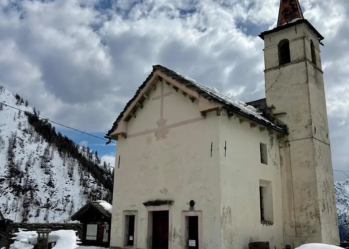 Chalet Caldo & Accogliente A Cheggio 