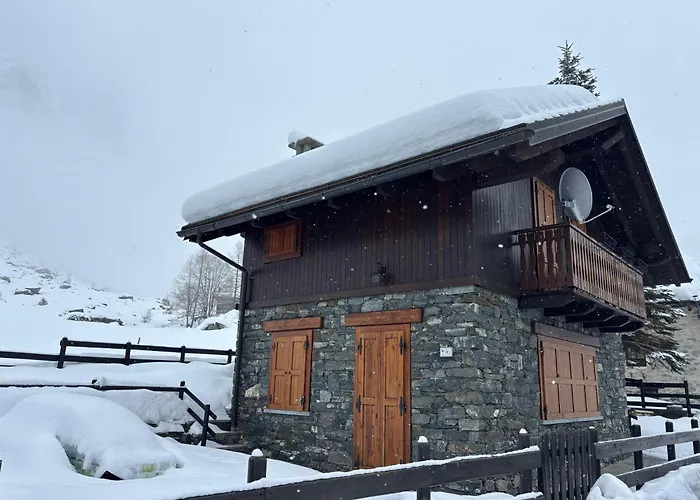 Chalet Caldo & Accogliente A Cheggio 