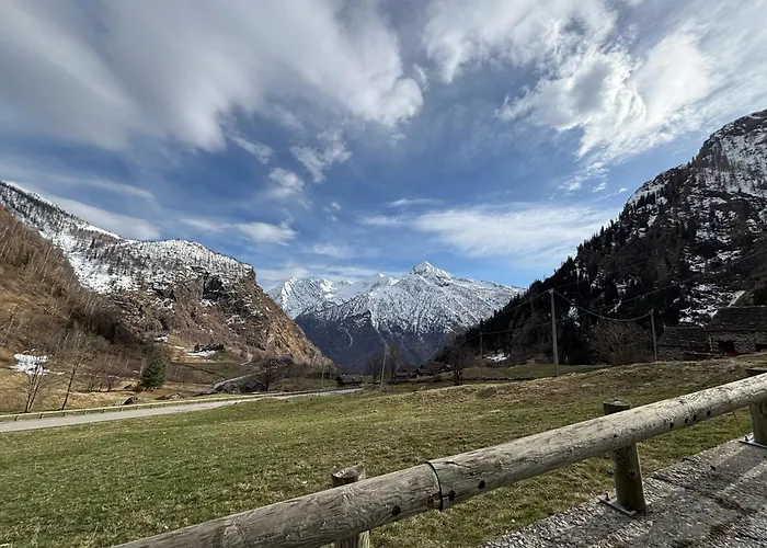 펜션 Chalet Caldo & Accogliente A Cheggio 